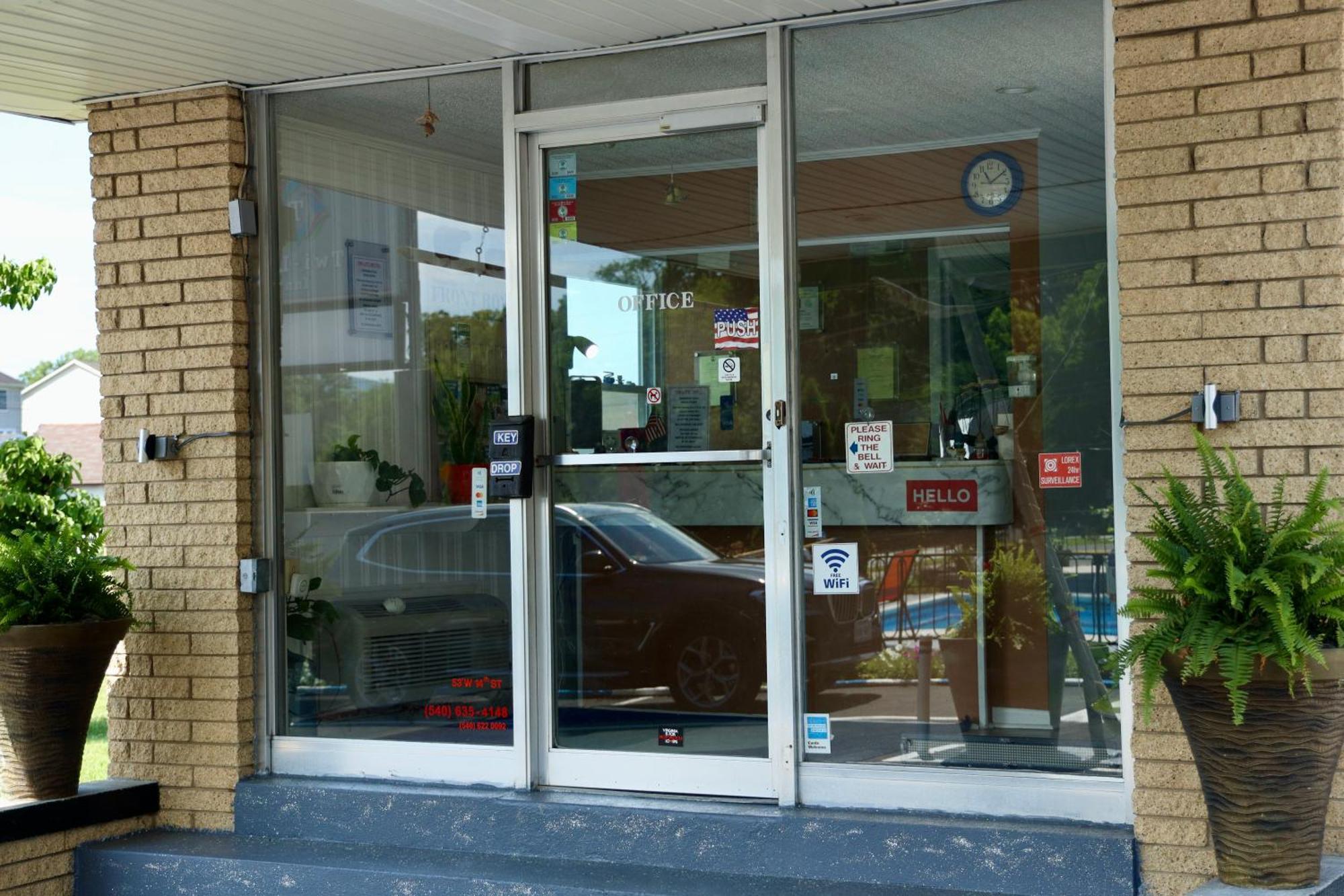 Twi-Lite Inn Front Royal Exterior foto