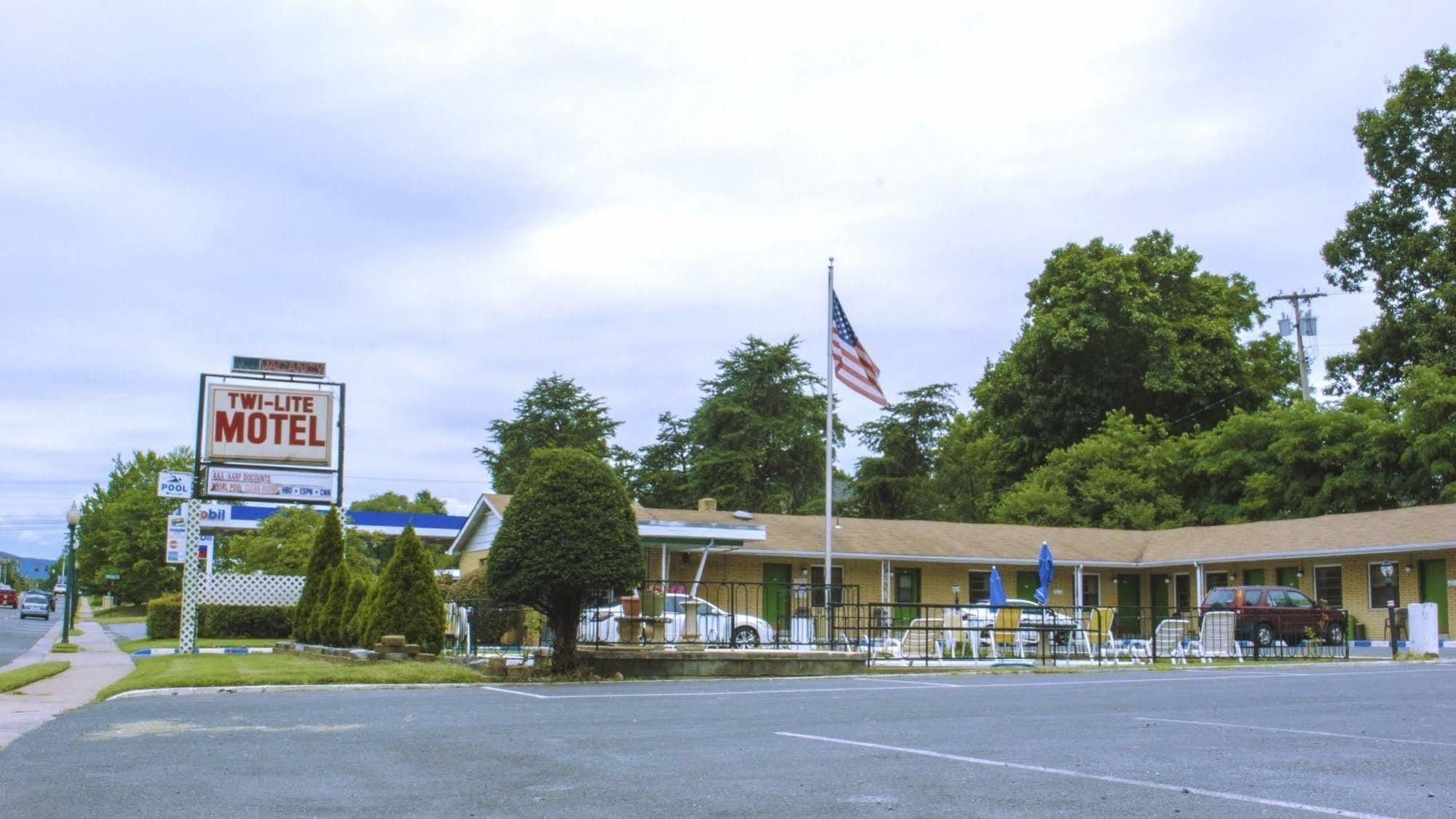 Twi-Lite Inn Front Royal Exterior foto